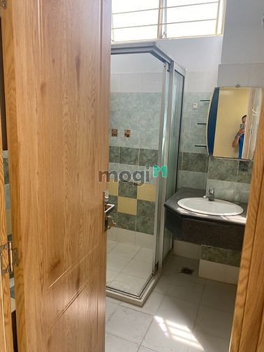 Hình ảnh Cho thuê HXH 5M đường Út Tịch, Tân Bình, 3 tầng, 4x23m, 200m2 SD