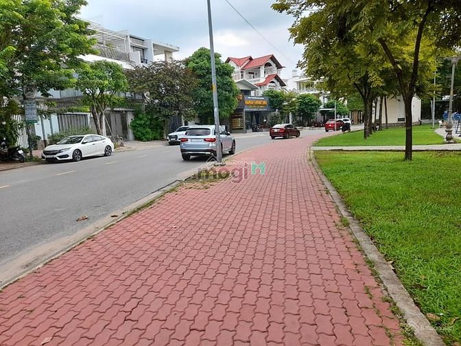 Hình ảnh Bán 2 lô đất Villa 400m2 ( 20x20 ) mặt tiền Cao Đức Lân, P An Phú, Q2