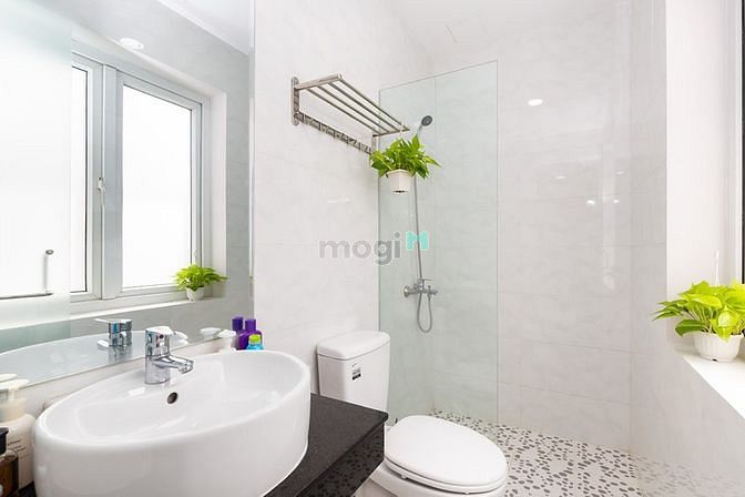 Hình ảnh Trống lại studio ban công bao phí dịch vụ chỉ tính điện gần rmit tdtu