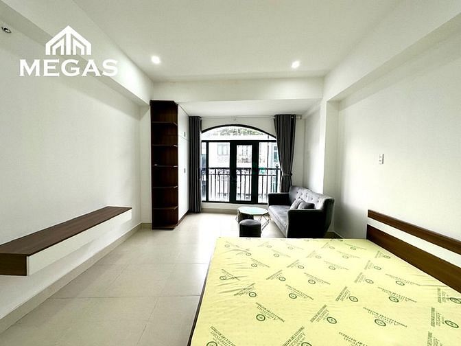 Hình ảnh Căn Hộ 1PN - Ban Công Kính Lớn - Full Nội Thất - Ngay Sân Bay