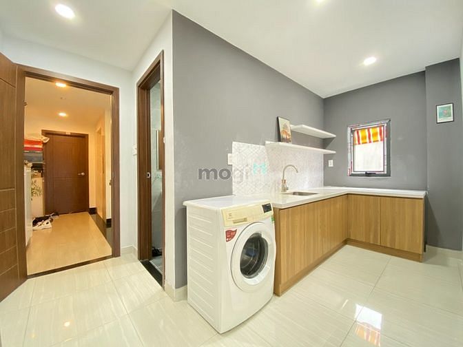 Hình ảnh Studio ban công siêu thoáng gần cầu Sài Gòn