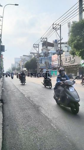 Hình ảnh cho thuê nhà kinh doanh . cách mạng tháng 8