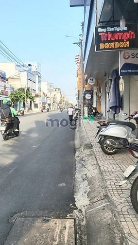 Hình ảnh cho thuê nhà kinh doanh . cách mạng tháng 8