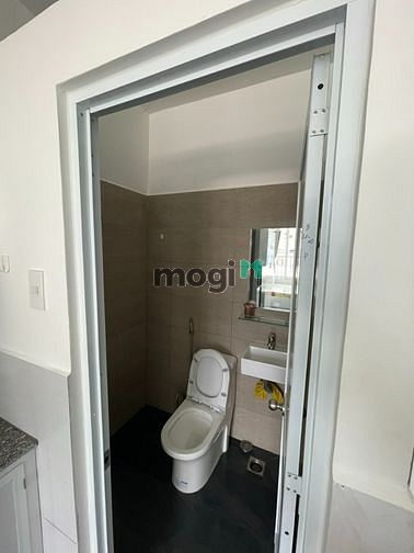 Hình ảnh Studio Cửa Sổ Lớn Gần Ngay LOTTE - QUẬN 7
