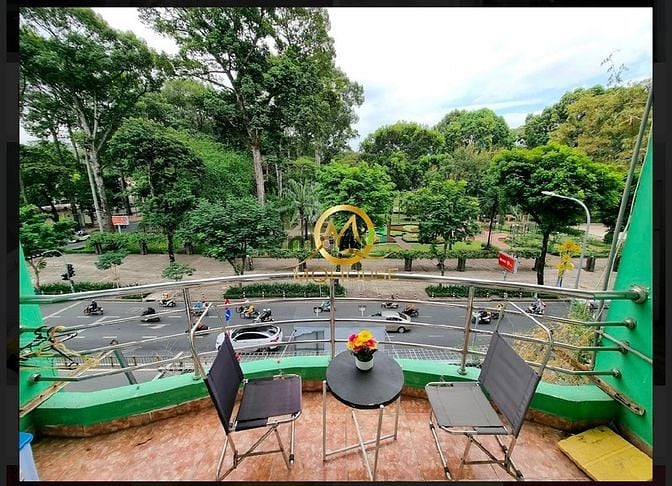 Hình ảnh Trang Chủ MB66.COM / Đăng Ký Tặng 66K cao cấp balcony view MB66 là nhà cái uy tín hàng đầu tại Việt Nam Tao Đàn, gần Dinh Độc Lập