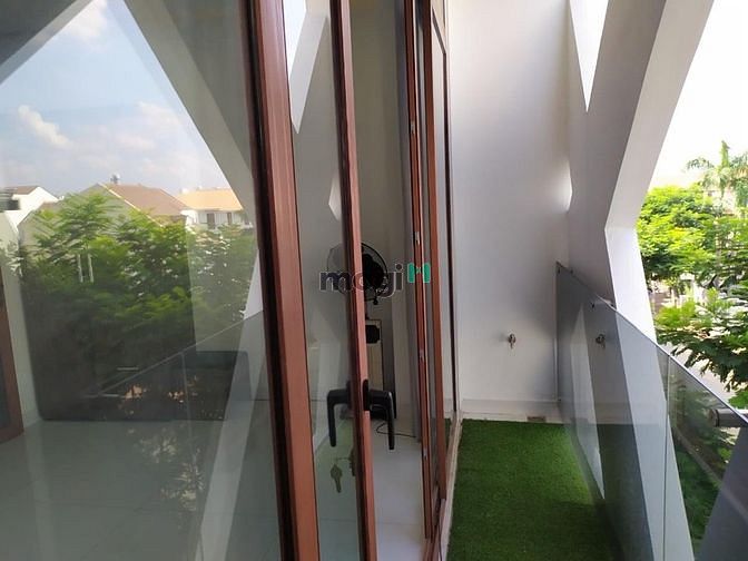 Hình ảnh Studio Full Nội Thất Ban Công Lớn Rộng Thoáng