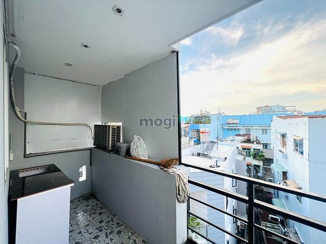 Hình ảnh Phòng ban công tách bếp cửa sổ siêu thoáng tại Lê Văn Sỹ
