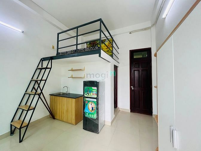 Hình ảnh Phòng trọ có Gác Bancol ngay cầu vượt Hoàng Hoa Thám Full Nội Thất