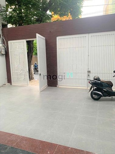Hình ảnh Cho thuê Biệt thự mặt tiền Trương Công Định - DTSD 700m2