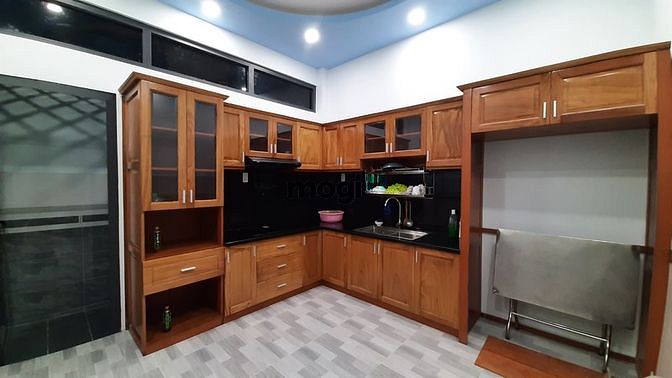 Hình ảnh Cho thuê nhà mới có nội thất đường Hồ Văn Long