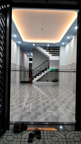 Hình ảnh Cho thuê nhà mới có nội thất đường Hồ Văn Long