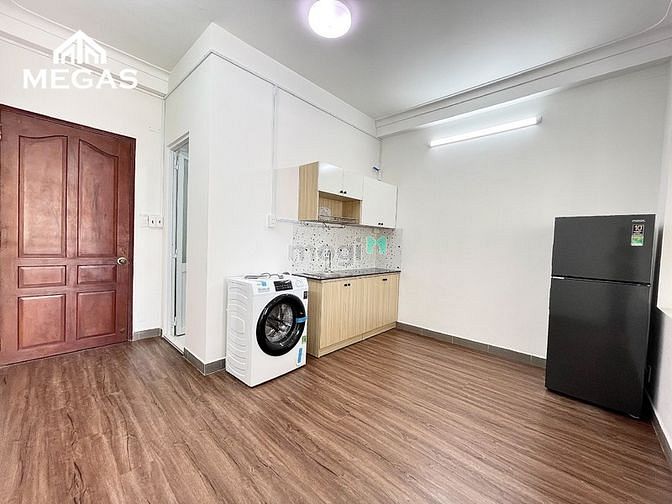 Hình ảnh Cho Thuê Căn Hộ 1 Phòng Ngủ Bancol Mới 100% Giá Rẻ Quận 1