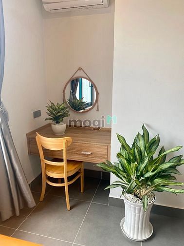 Hình ảnh Căn Hộ Studio Full Nội Thất Cửa Sổ Lớn Ngay Sân Bay - Công Viên HVT