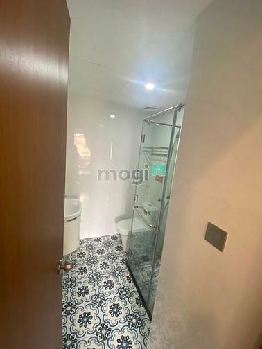 Hình ảnh Căn Hộ Studio Full Nội Thất Cửa Sổ Lớn Ngay Sân Bay - Công Viên HVT