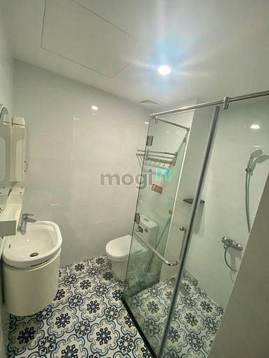 Hình ảnh Căn Hộ Studio Full Nội Thất Cửa Sổ Lớn Ngay Sân Bay - Công Viên HVT