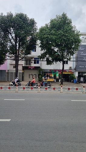 Hình ảnh Cho thuê MBKD siêu rẻ đường Tên Lửa