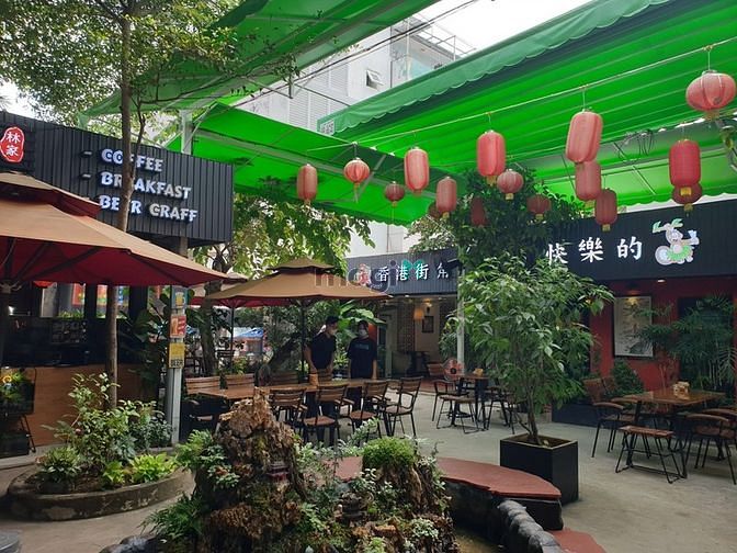 Hình ảnh Cho thuê Khuôn đất 950m2 Phường Thảo Điền, Q.2, gồm biệt thự và hàng