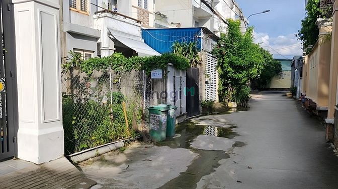 Hình ảnh Cho thuê đất 84m2 hẻm xe hơi đường 24 Linh Đông