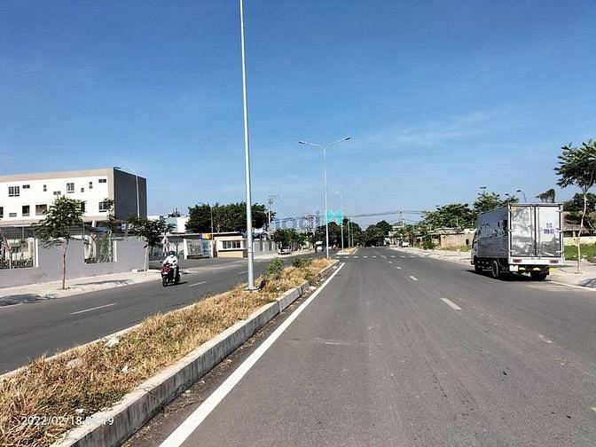 Hình ảnh Bán đất góc 2 mt tiền lân, gần ql 1a, đường xe container, dân cư đông
