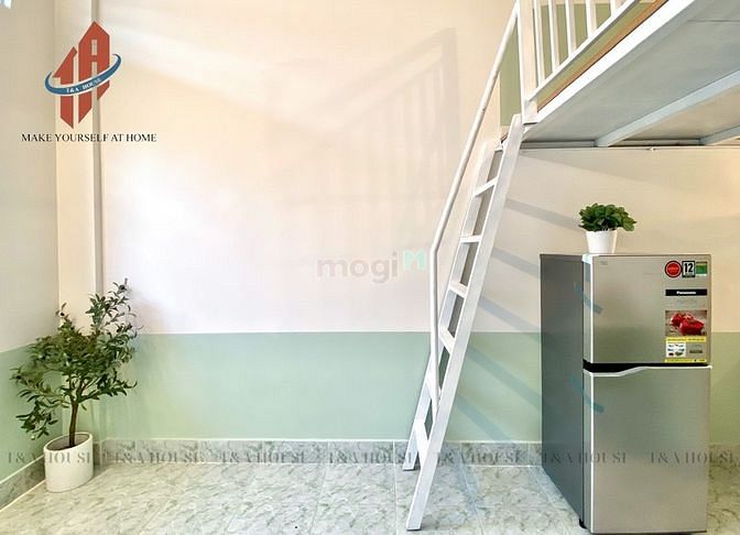 Hình ảnh Chỉ 4tr3 thuê ngay duplex ban công full nội thất KCX Tân Thuận Q7