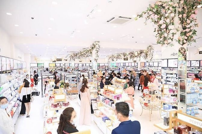 Hình ảnh Trống mặt bằng vị trí trung tâm, Q7 Nguyễn Thị Thập, DT lớn 15x35m