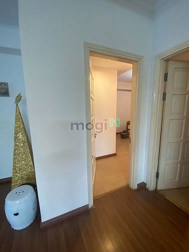 Hình ảnh Cần bán căn góc toà e5 ciputra rộng 200m2