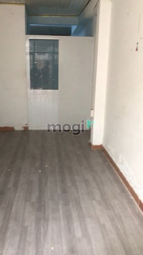 Hình ảnh Nhà trệt 2 lửng 3PN máy lạnh, DT 3.2x22m có sân 20m2, cách MT 2 căn