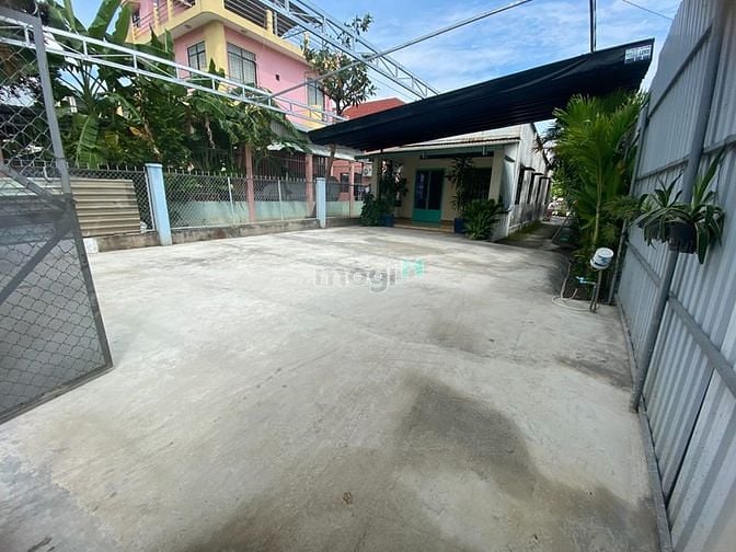 Hình ảnh Cho thuê mặt bằng, sân trống Thủ Đức chính chủ