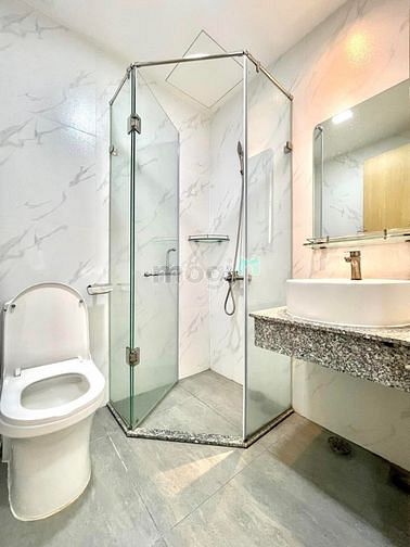 Hình ảnh CHDV mặt tiền đường lớn có thang máy + máy giặt riêng