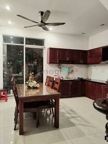 Hình ảnh Cho thuê nhà MT 409A Hoàng Sa P.8 Q.3.