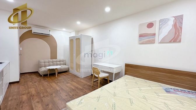 Hình ảnh Studio vị trí đẹp đầy đủ NT nằm ngay Cao đẳng Lý Tự Trọng Tân Bình