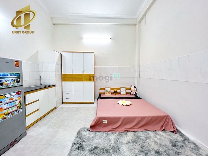 Hình ảnh Studio Tone Trắng siêu xinh Thuận Tiện Ra Trường Chinh_Cộng Hoà