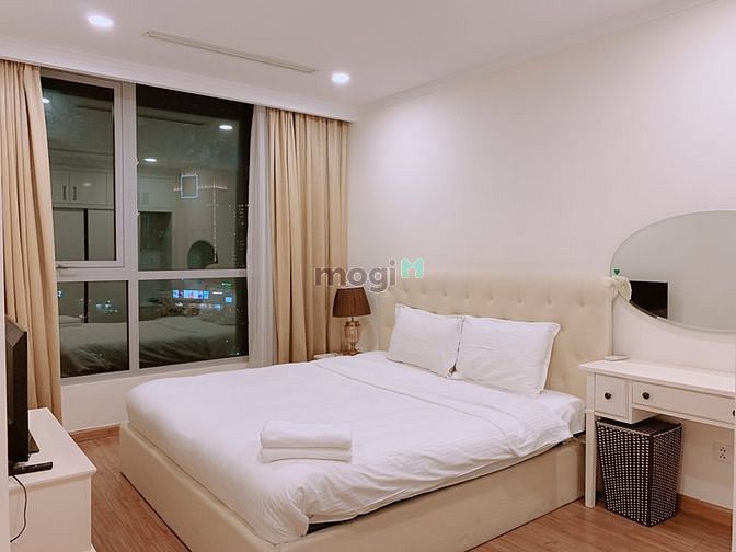 Hình ảnh Cho thuê Vinhomes Central Park toà LP 2PN giá 24tr.