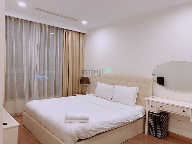 Hình ảnh Cho thuê Vinhomes Central Park toà LP 2PN giá 24tr.