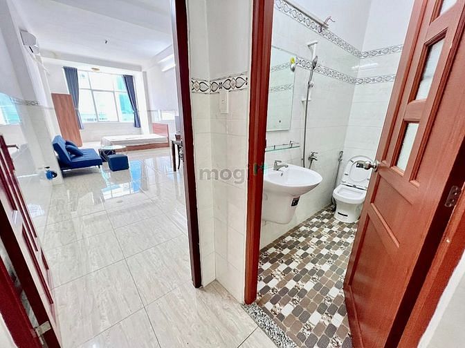 Hình ảnh Căn Hộ Cửa Sổ Lớn Full NT Khu Sân Bay Tân Bình