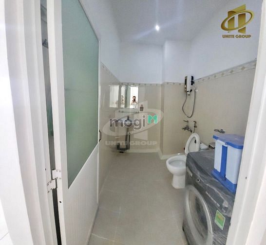 Hình ảnh Cho thuê studio gần sân bay, đủ đồ có máy giặt riêng, balcony