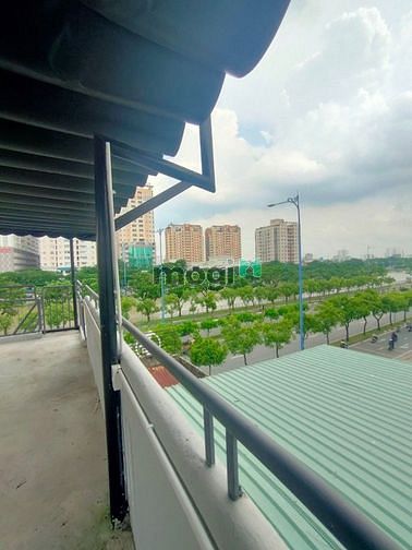 Hình ảnh Cho Thuê Mặt Tiền Đôi Đại Lộ Đông Tây