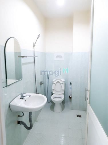 Hình ảnh Studio gần sân bay, đầy đủ nội thất, có cửa sổ lớn, quận Tân Bình.