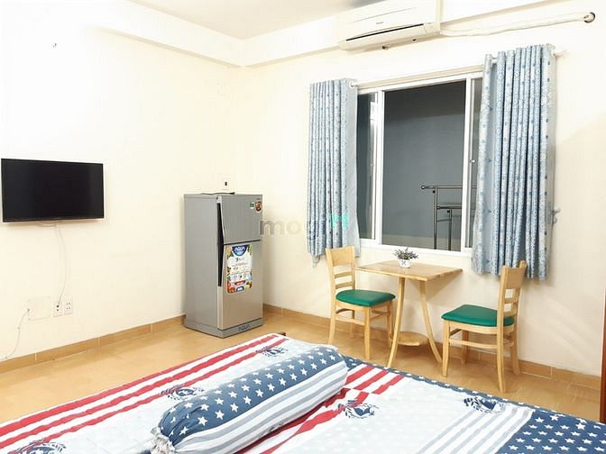 Hình ảnh Studio gần sân bay, đầy đủ nội thất, có cửa sổ lớn, quận Tân Bình.