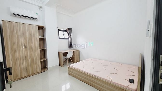 Hình ảnh 2 phòng ngủ ban công đối diện Etown Cộng Hoà