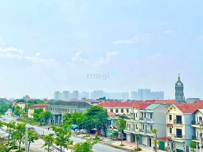 Hình ảnh Cần bán nhà mặt phố Lê Hồng Phong, Ba Đình 50m2, 5 tầng, 16 tỷ.