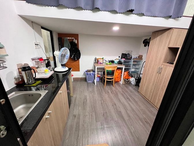Hình ảnh Duplex Gác Cao 1m8 Đầy Đủ Nội Thất Gần Ngã Tư Phú Nhuận