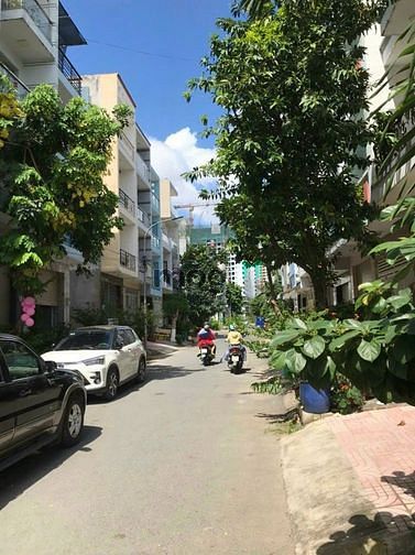 Hình ảnh Cách chợ 200m Đất 55m2 có sổ hồng,sang tên trong ngày Giá chỉ hơn 2 tỷ
