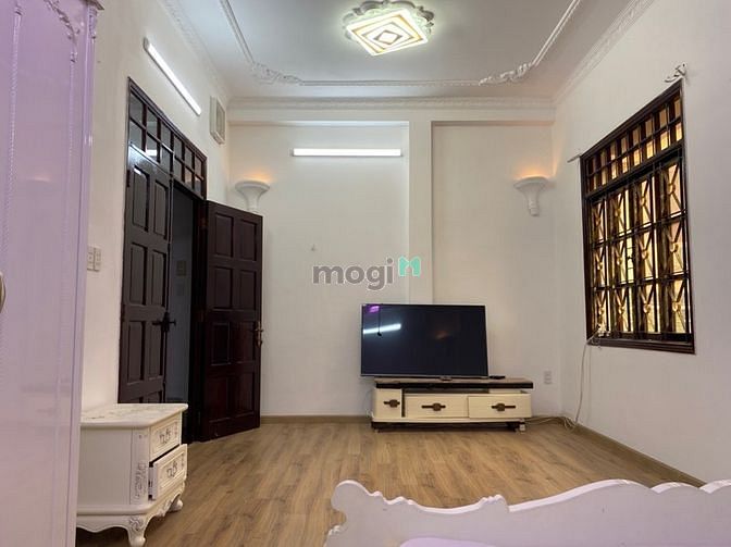 Hình ảnh Nhà đường xe tải Thăng Long, P4, Tân Bình