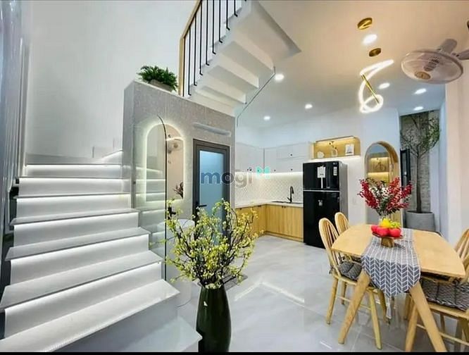 Hình ảnh DUY NHẤT nhà HXH Lạc Long Quân 68m2 Chỉ 2.5 tỷ SHR