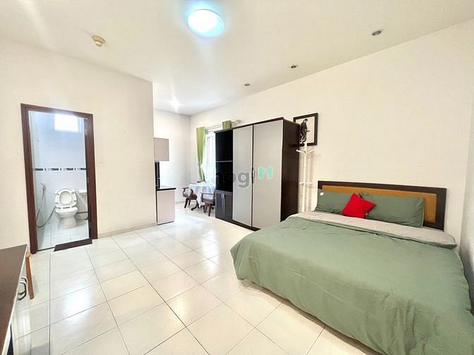Hình ảnh Studio cho thuê gần sân bay, đầy đủ nội thất, có cửa sổ, quận Tân Bình