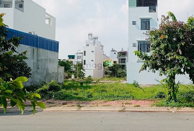 Hình ảnh Cần bán lô đất trong KDC hiện hữu P.Tân Thới Nhất Q12 81m2 SHR,XDTD