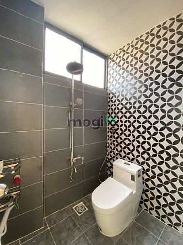 Hình ảnh Ban công + FULL Nội Thất_ Gần chợ Tân Hương _ Miễn phí giữ xe tháng