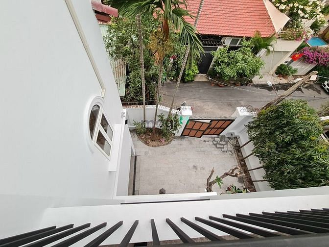 Hình ảnh Cho thuê Villa 400m2 khu Compound Thảo Điền Quận 2, hồ bơi, sân vườn