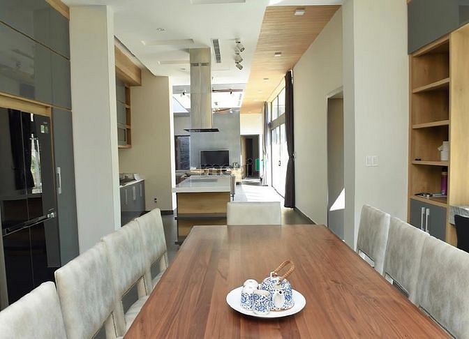 Hình ảnh Cho thuê biệt thự Thảo Điền Quận 2, 12x30m, nội thất cao cấp
